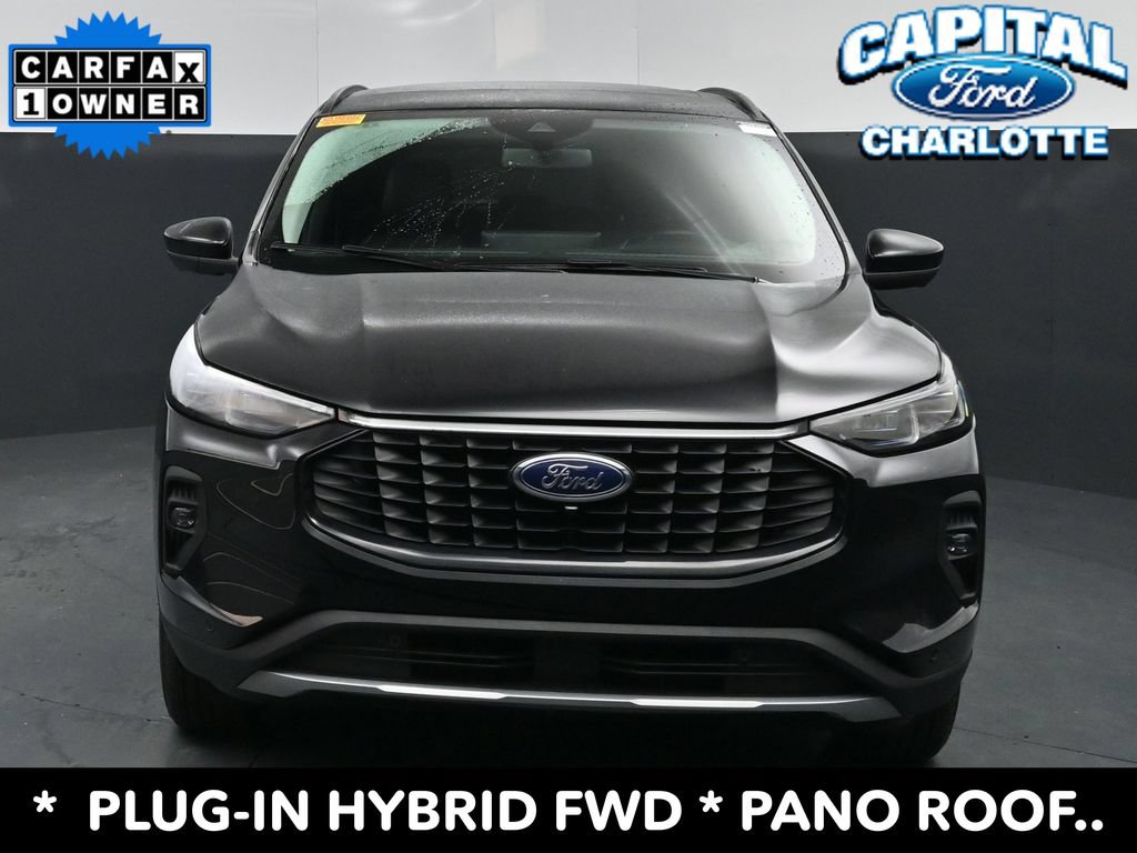Used 2026 Ford Escape SE w/ PHEV Premium Package FWD image 2