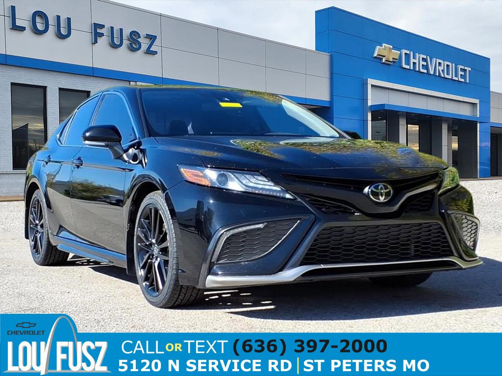 Used 2022 Toyota Camry XSE video 1