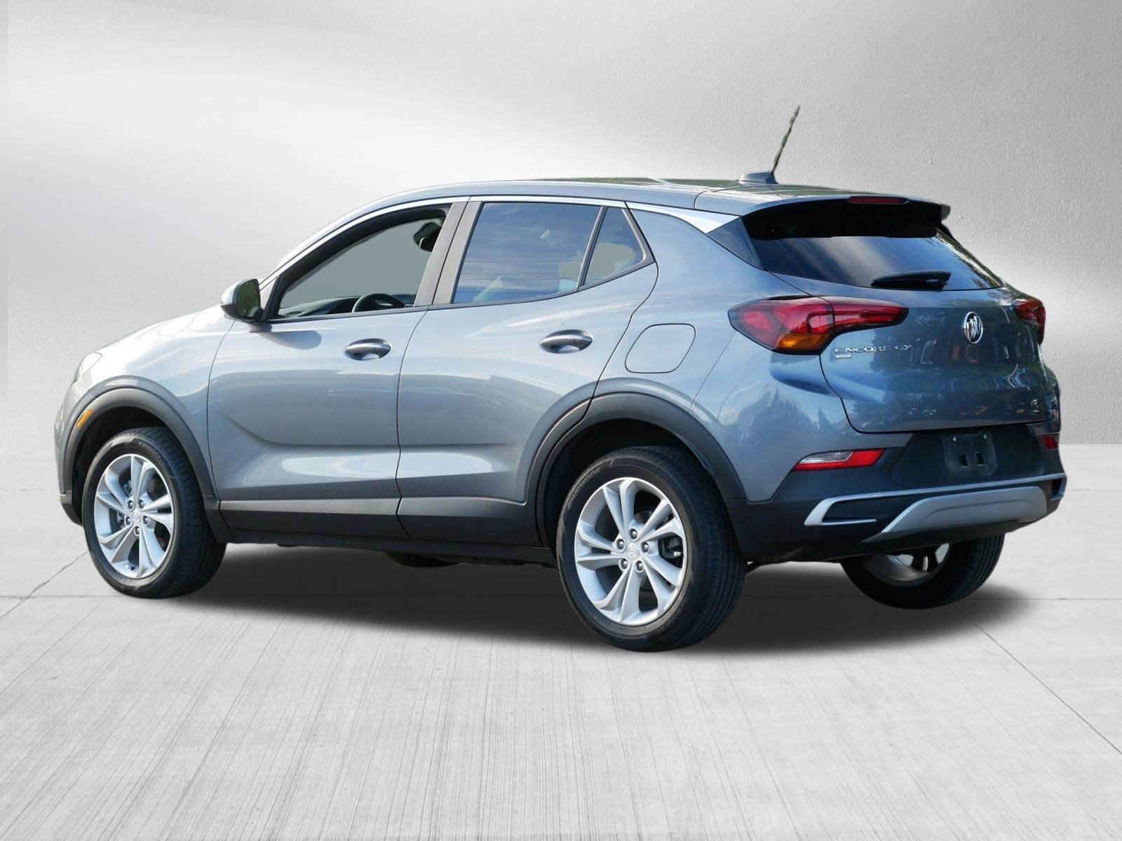 Used 2022 Buick Encore GX Preferred w/ Cold Weather Comfort Package AWD/4WD image 5