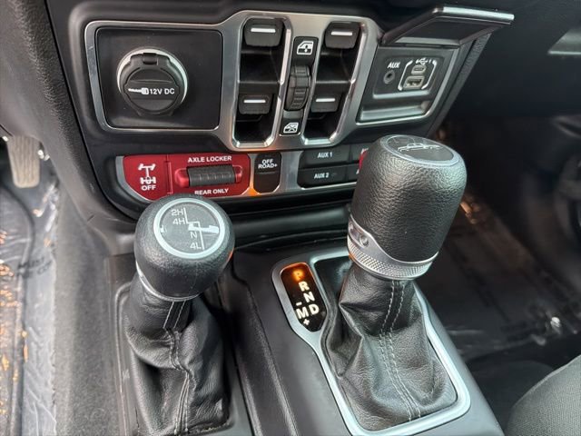 Used 2024 Jeep Gladiator Mojave w/ Convenience Group image 29