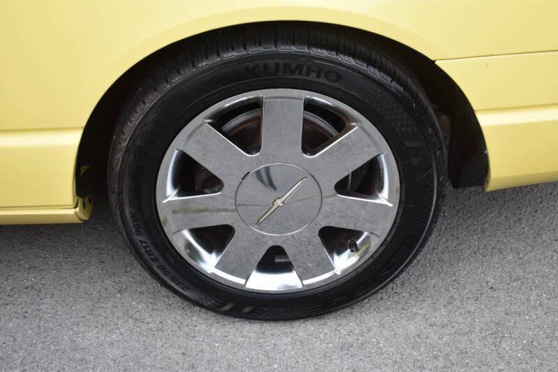 Used 2002 Ford Thunderbird RWD image 30