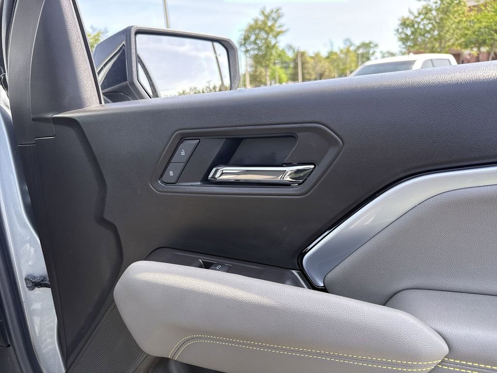 Used 2025 Chevrolet Colorado ZR2 image 23