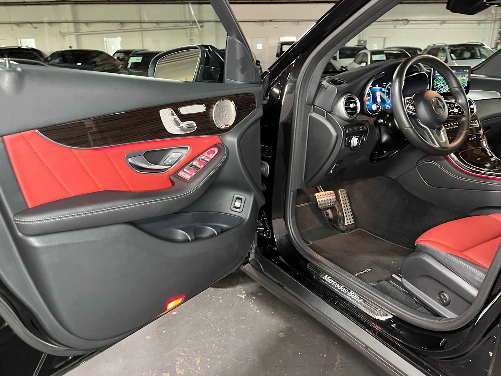 Used 2021 Mercedes-Benz GLC 300 4MATIC image 20
