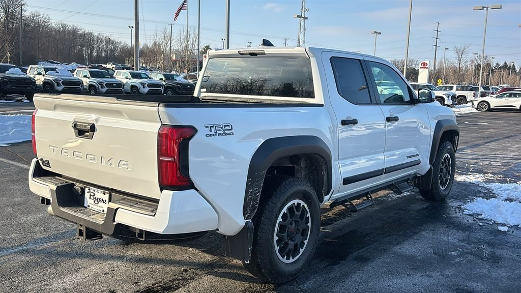 New 2025 Toyota Tacoma TRD Off-Road AWD/4WD image 32