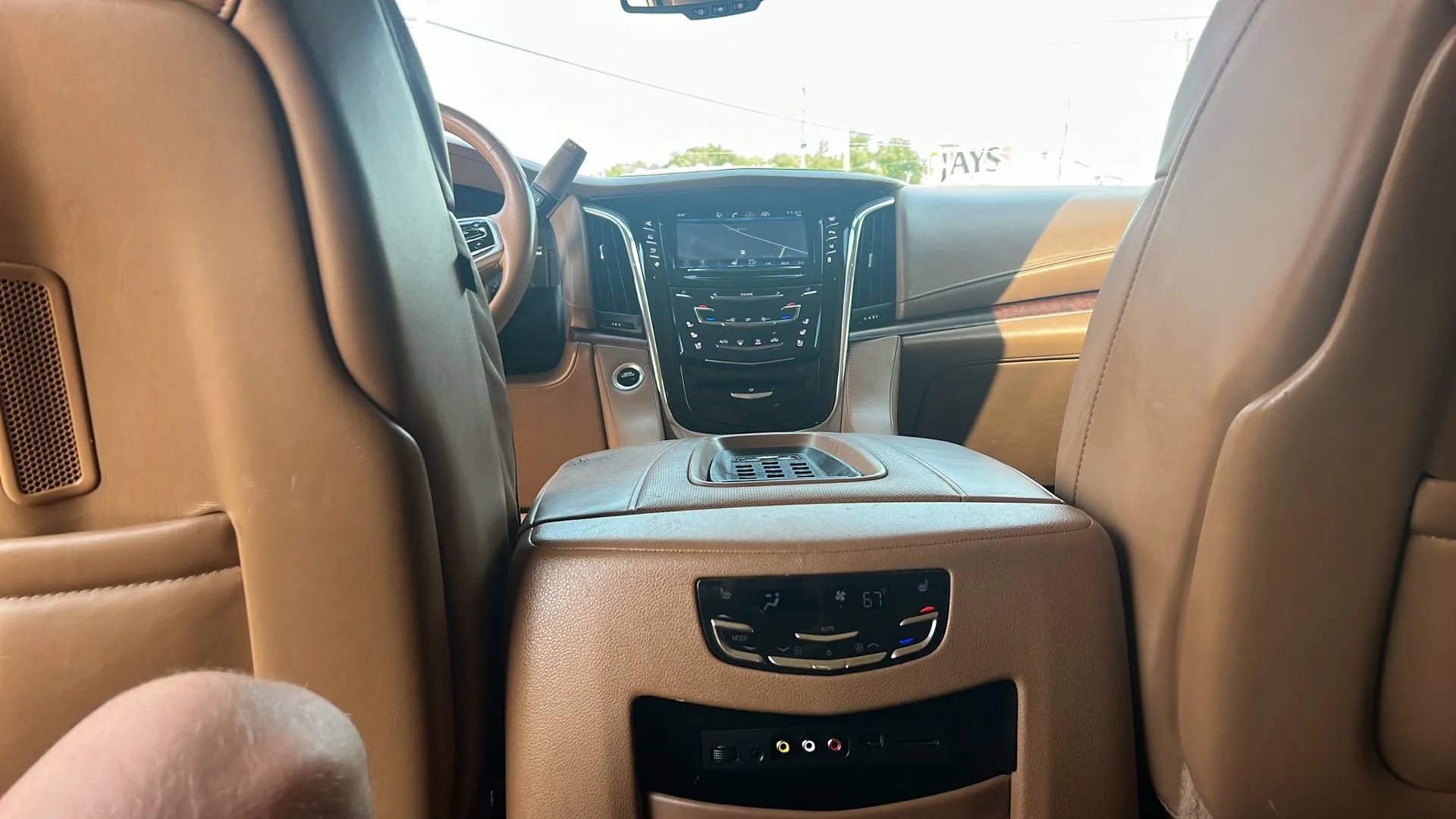 Used 2015 Cadillac Escalade ESV Platinum AWD/4WD image 21
