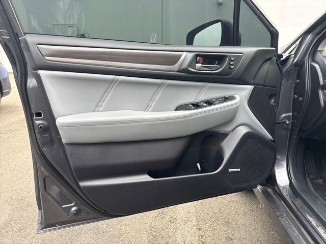 Used 2018 Subaru Legacy 3.6R Limited image 18