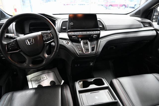 Used 2025 Honda Odyssey Sport-L image 14