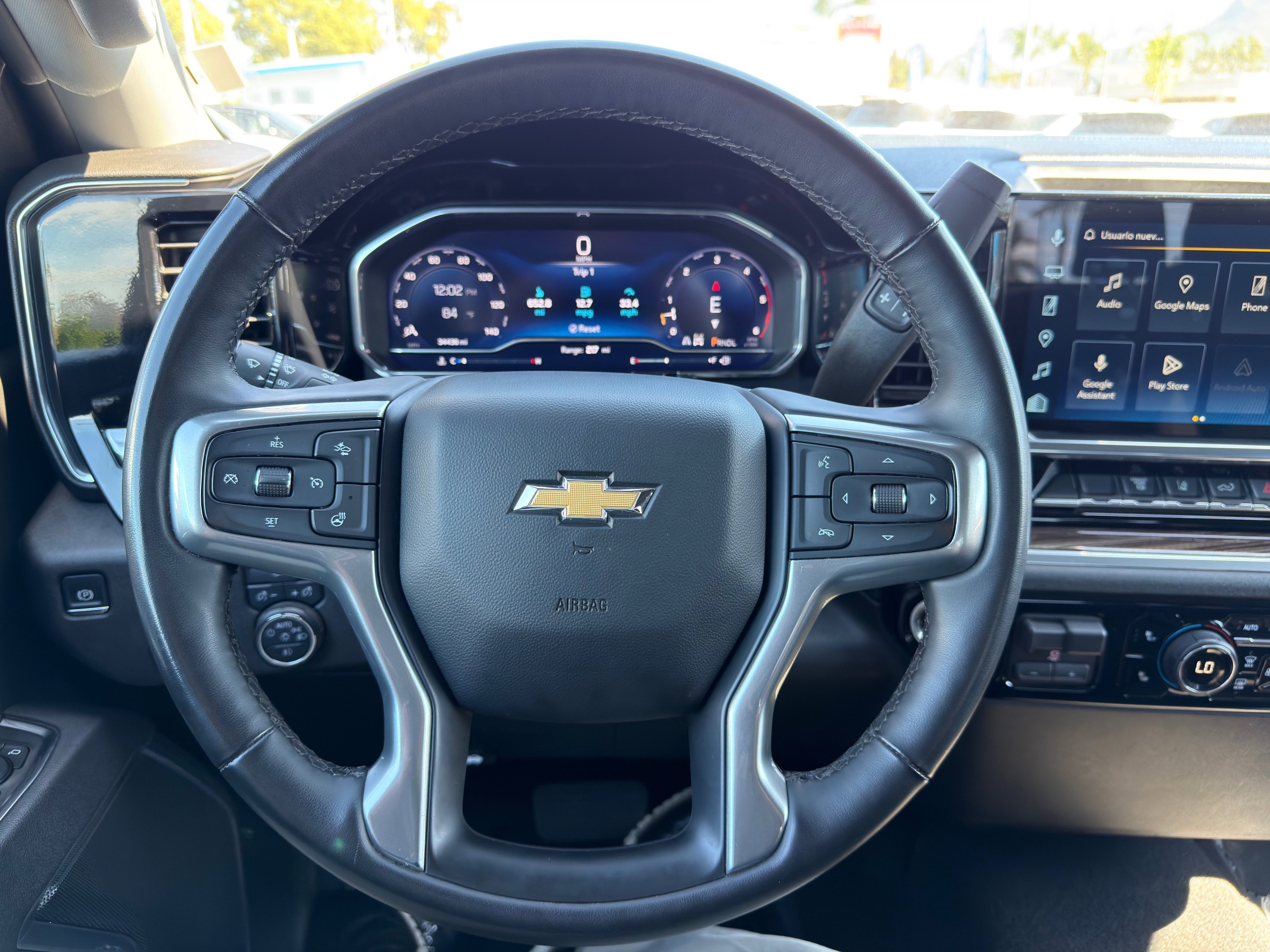 Used 2025 Chevrolet Silverado 2500 LT w/ Convenience Package image 30