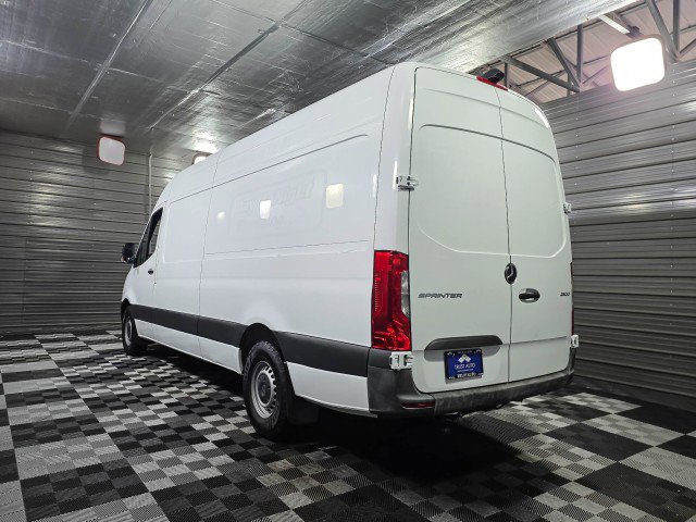 Used 2023 Mercedes-Benz Sprinter 2500 image 7
