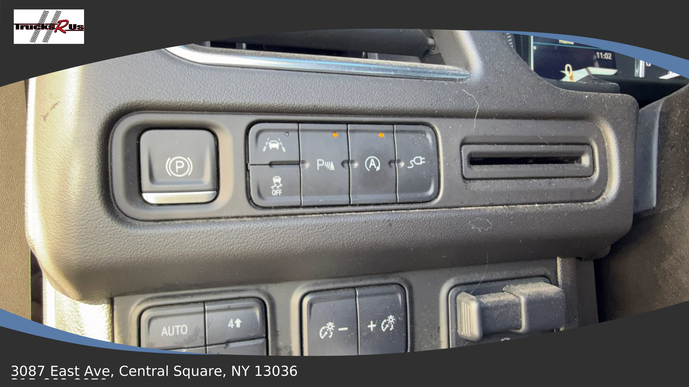 Used 2021 GMC Yukon XL SLT w/ SLT Luxury Plus Package image 26