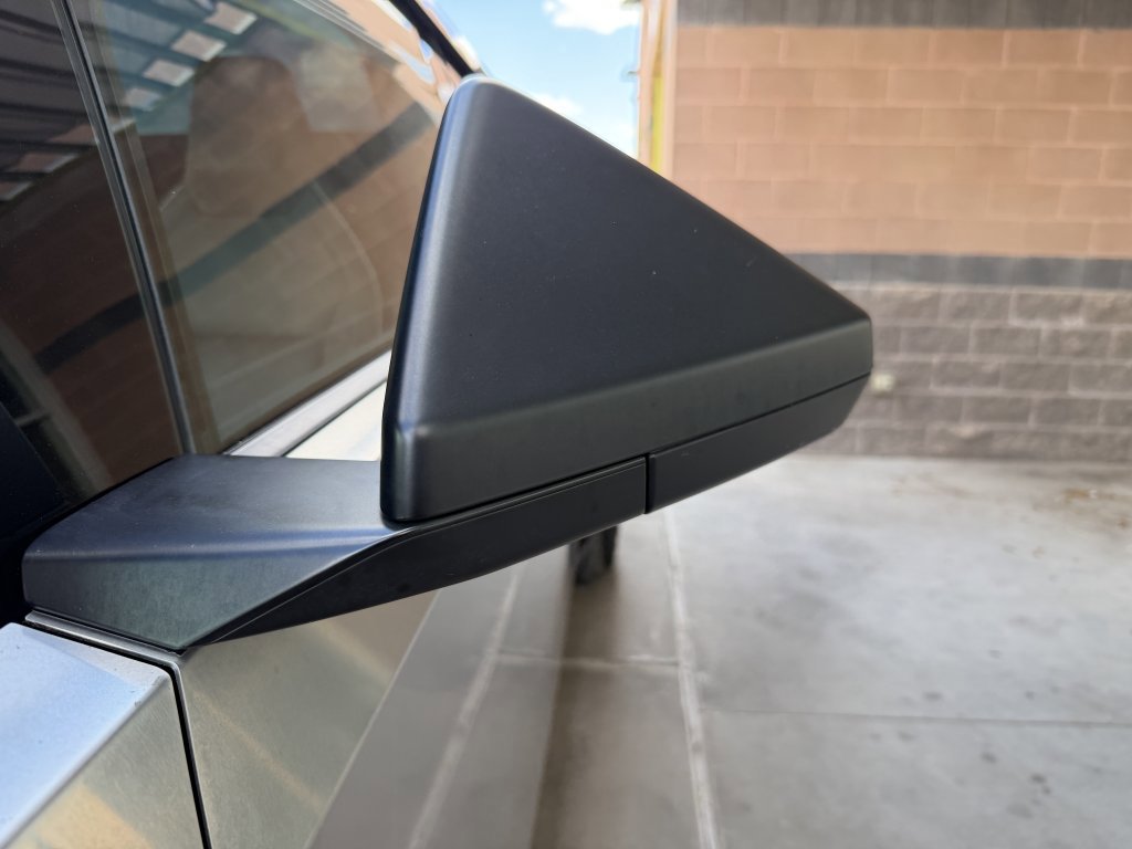 Used 2024 Tesla Cybertruck AWD Crew Cab image 12