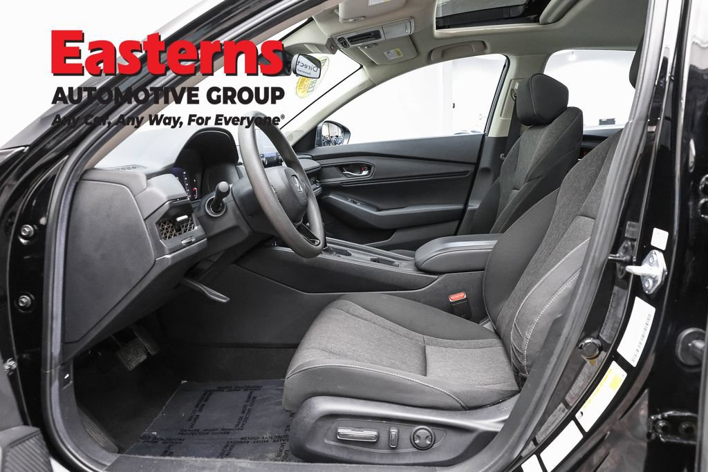 Used 2025 Honda Accord SE image 14