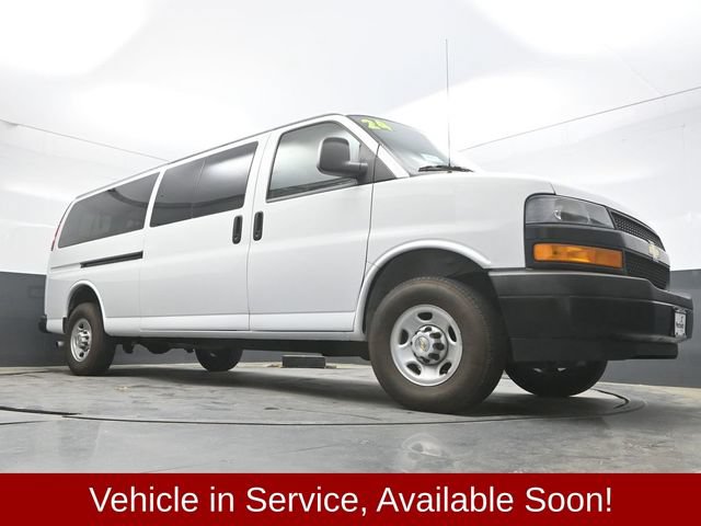 Used 2024 Chevrolet Express 3500 LS RWD image 32