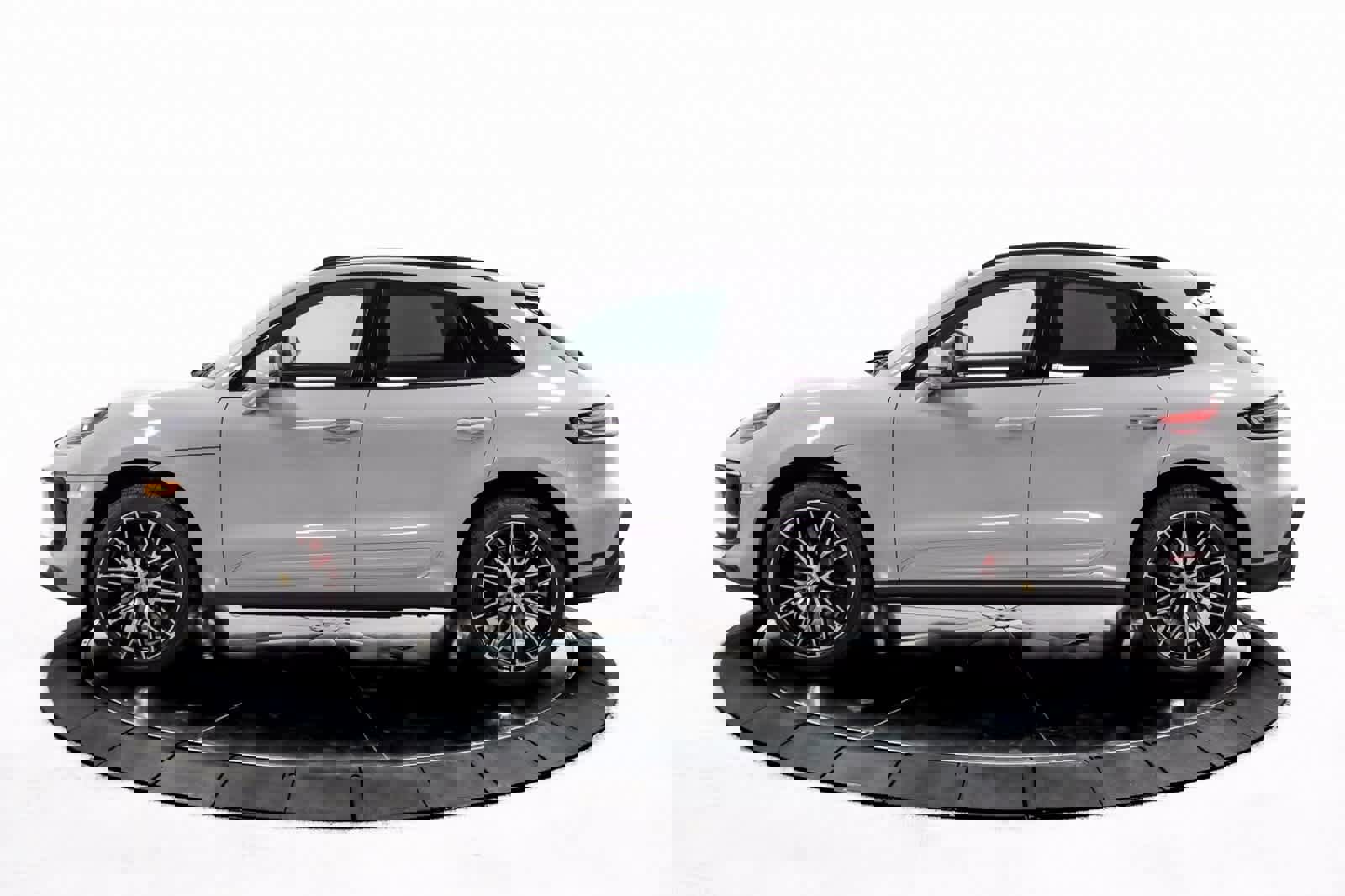 Certified 2025 Porsche Macan S image 2