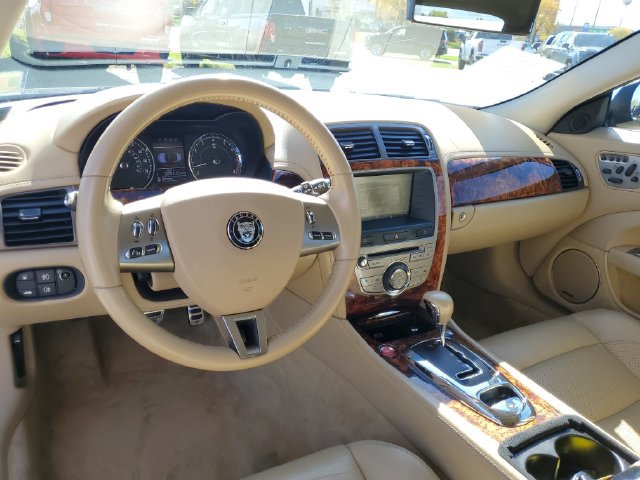 Used 2008 Jaguar XK Convertible RWD image 10