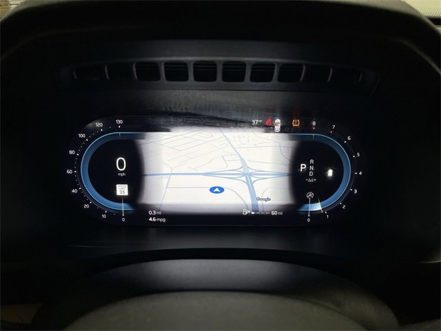 Used 2023 Volvo XC90 B5 Plus image 14