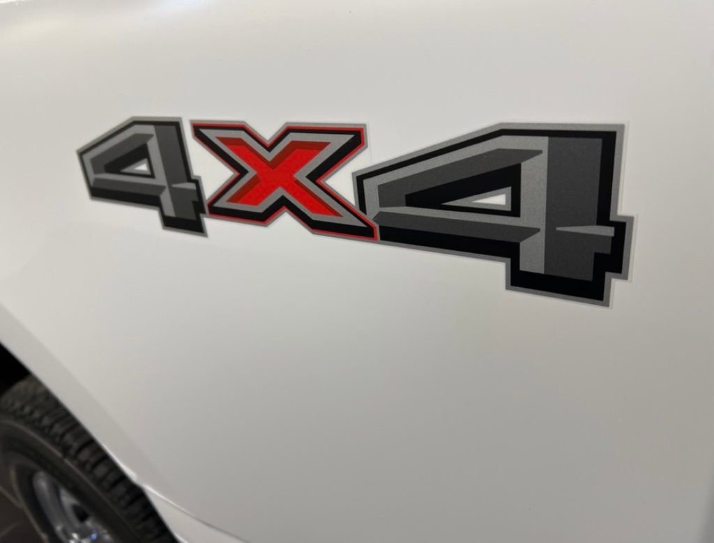 New 2026 Ford F250 XL w/ XL Chrome Package image 34