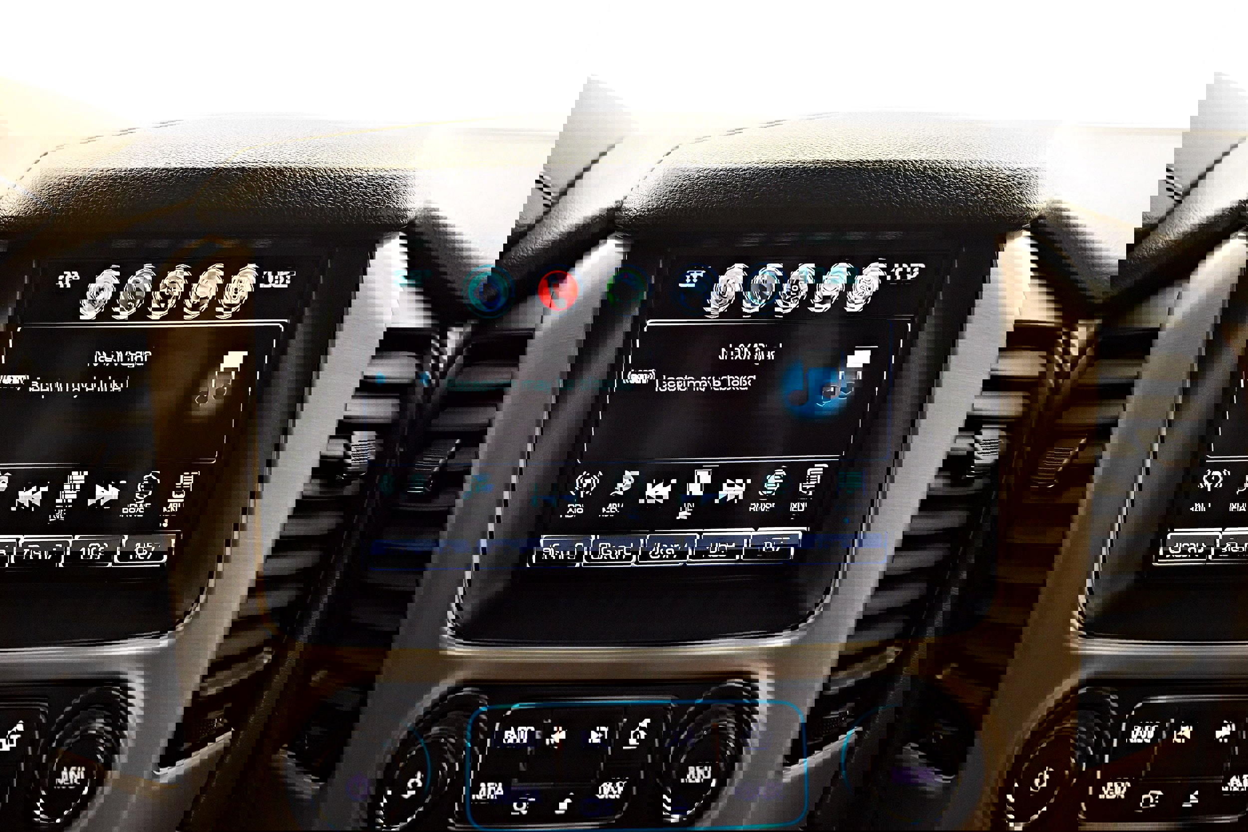 Used 2018 GMC Yukon XL Denali w/ Denali Ultimate Package image 12