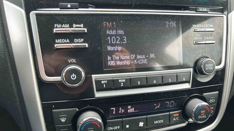 Used 2018 Nissan Altima 2.5 SV FWD image 17