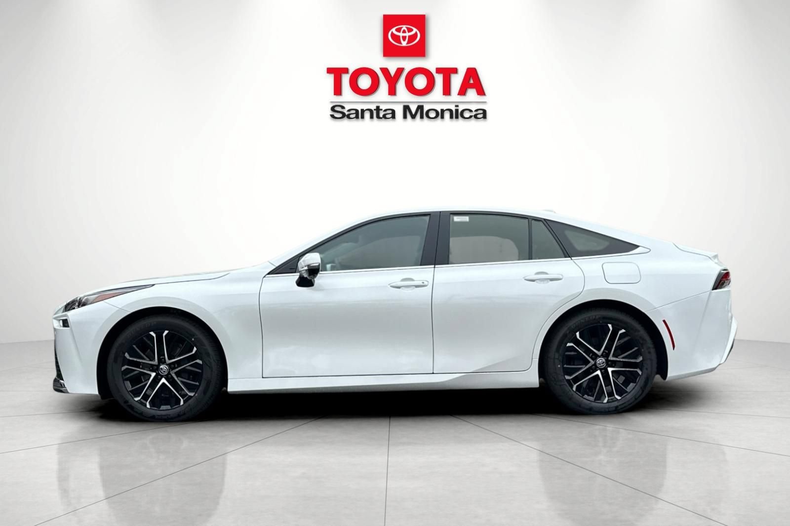 New 2026 Toyota Mirai RWD image 8