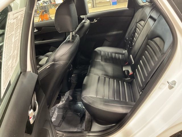 Used 2024 Kia Forte GT-Line w/ GT-Line Premium Package image 19