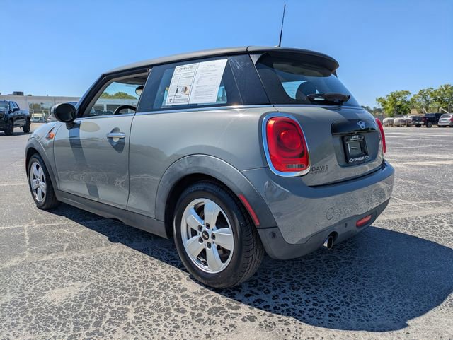 Used 2019 MINI Cooper 2-Door Hardtop FWD image 7