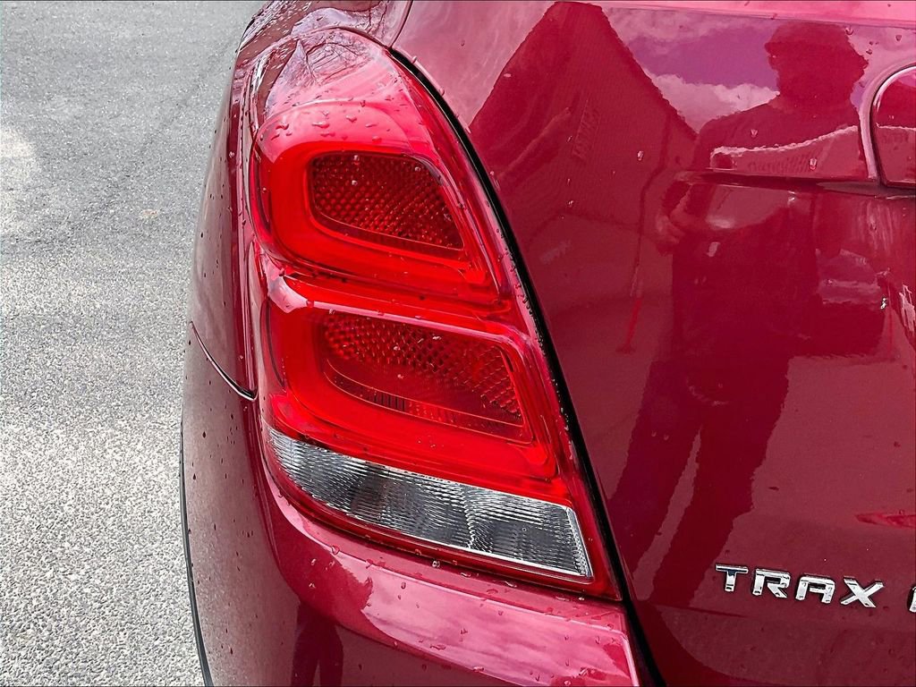 Used 2019 Chevrolet Trax LT w/ LT Convenience Package image 28