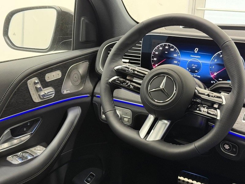 New 2026 Mercedes-Benz GLS 580 4MATIC image 8