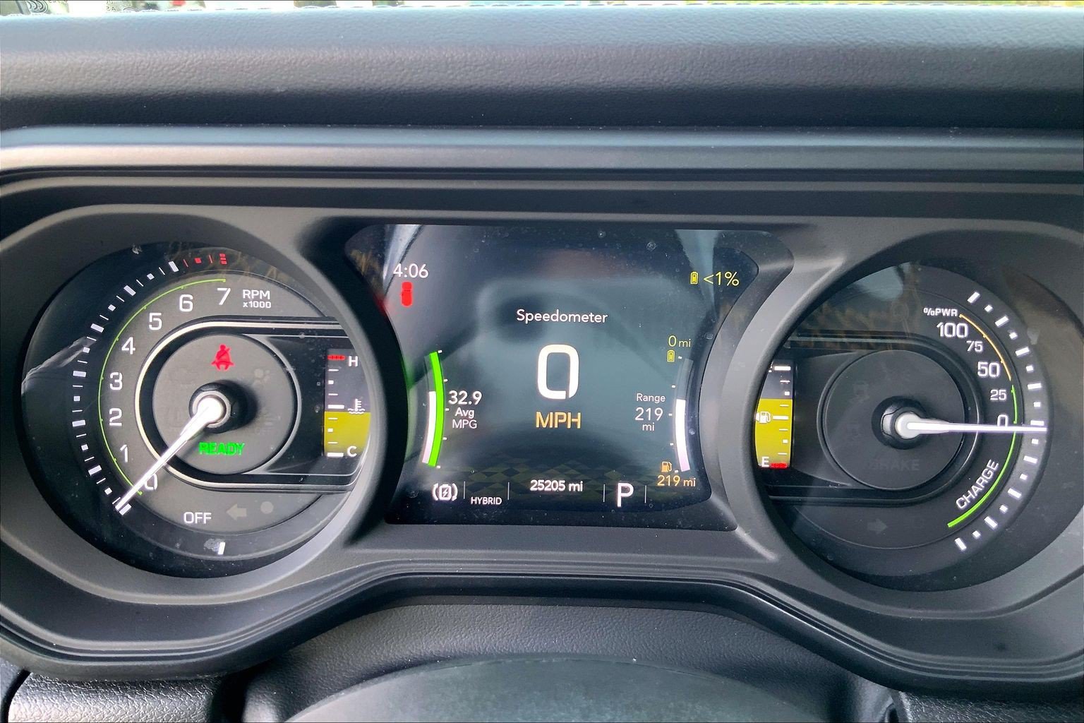 Used 2024 Jeep Wrangler Unlimited Sahara w/ Technology Group AWD/4WD image 25