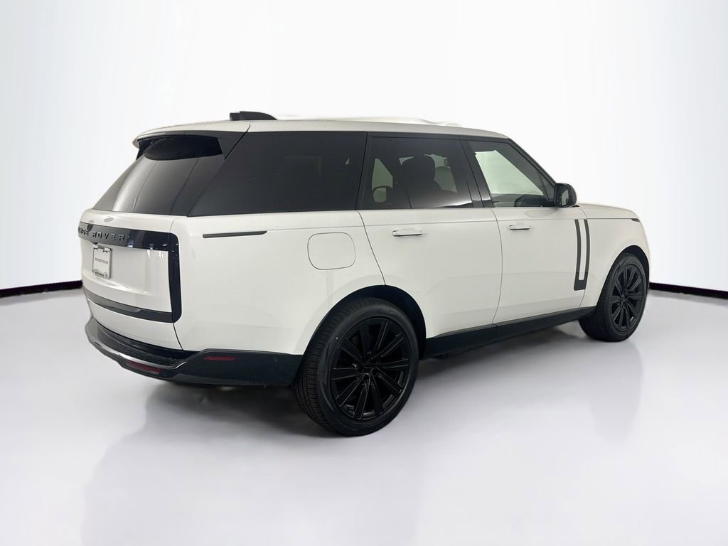 New 2026 Land Rover Range Rover SE image 5