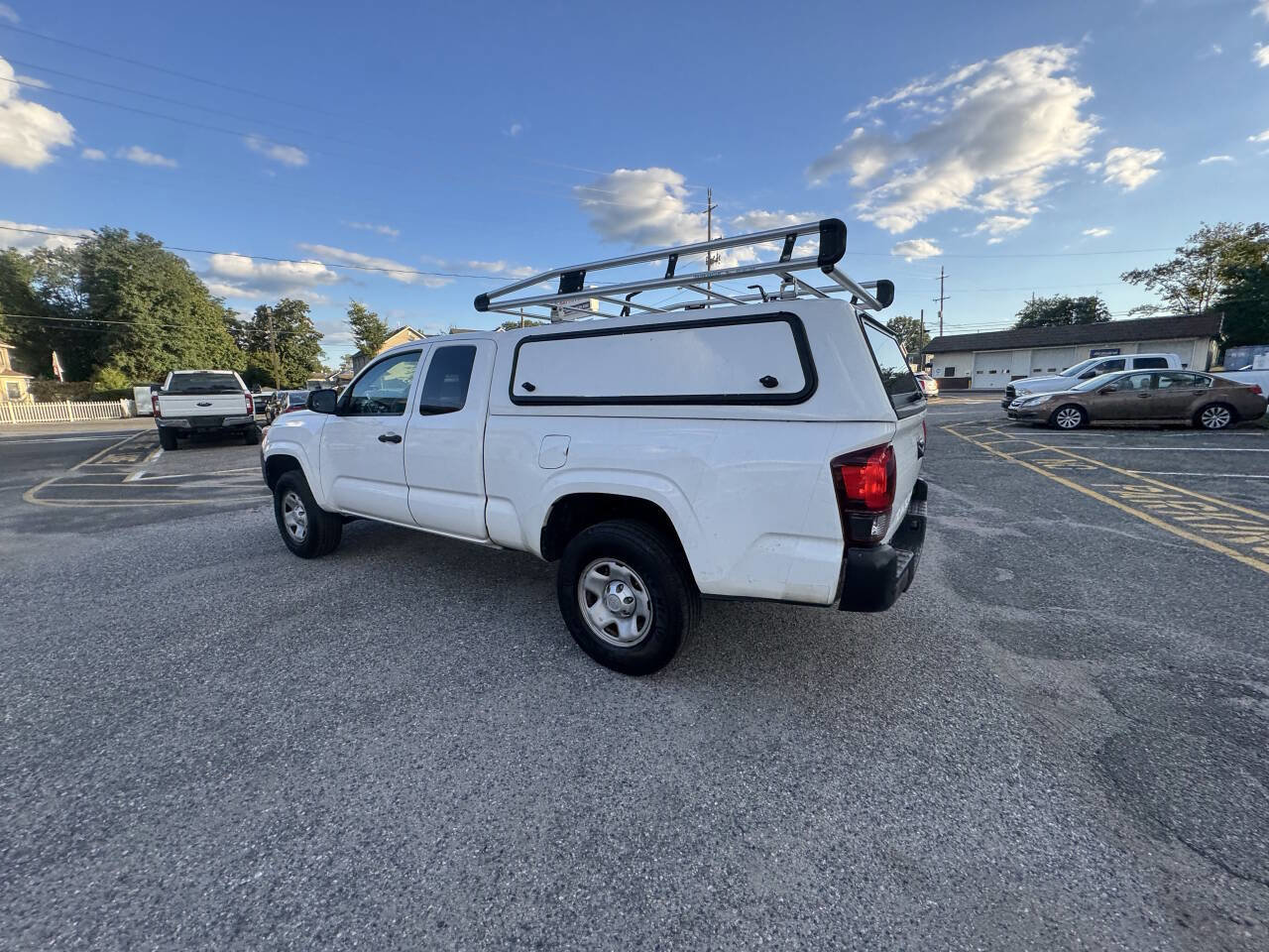 Used 2020 Toyota Tacoma SR image 23