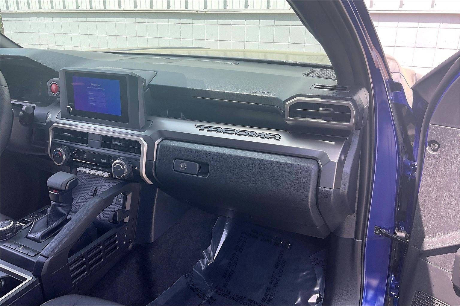 Used 2025 Toyota Tacoma TRD Off-Road AWD/4WD image 21
