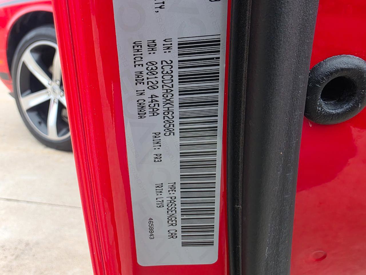 Used 2019 Dodge Challenger SXT image 29