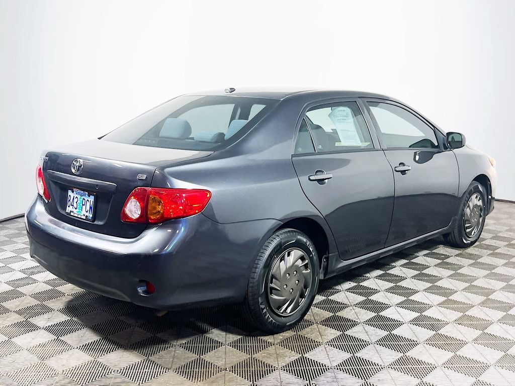 Used 2010 Toyota Corolla LE FWD image 7