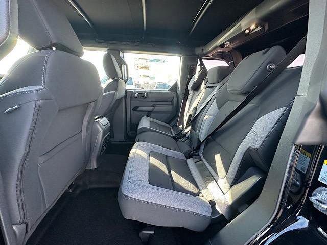 New 2025 Ford Bronco 4-Door image 11