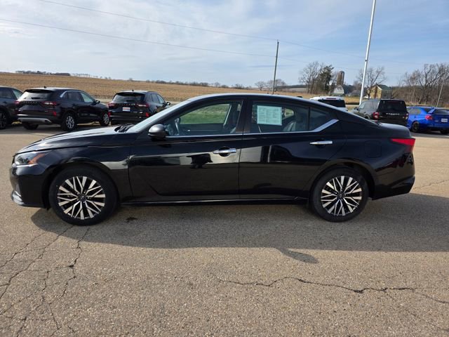 Used 2024 Nissan Altima 2.5 SV image 26