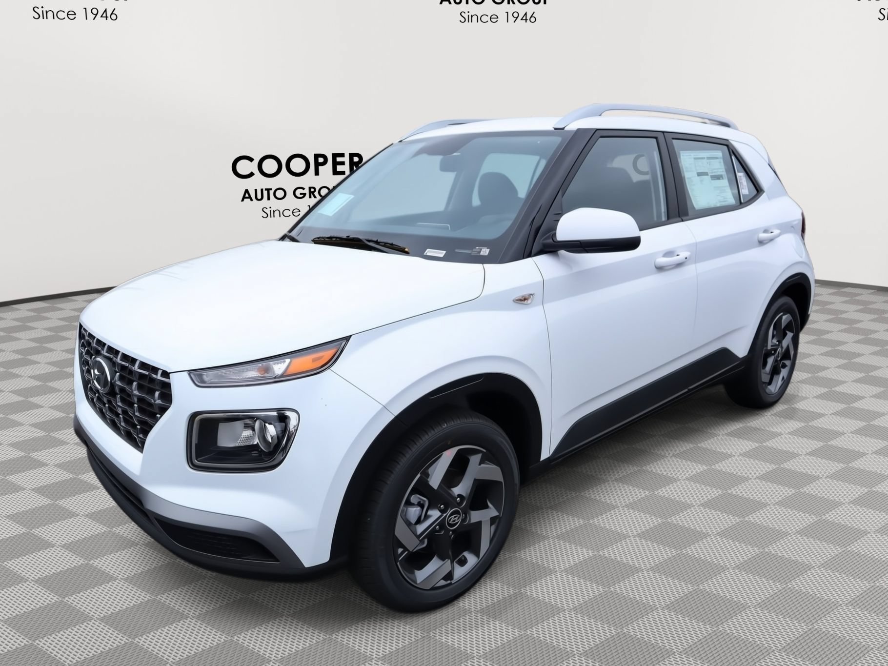 New 2026 Hyundai Venue SEL FWD image 3