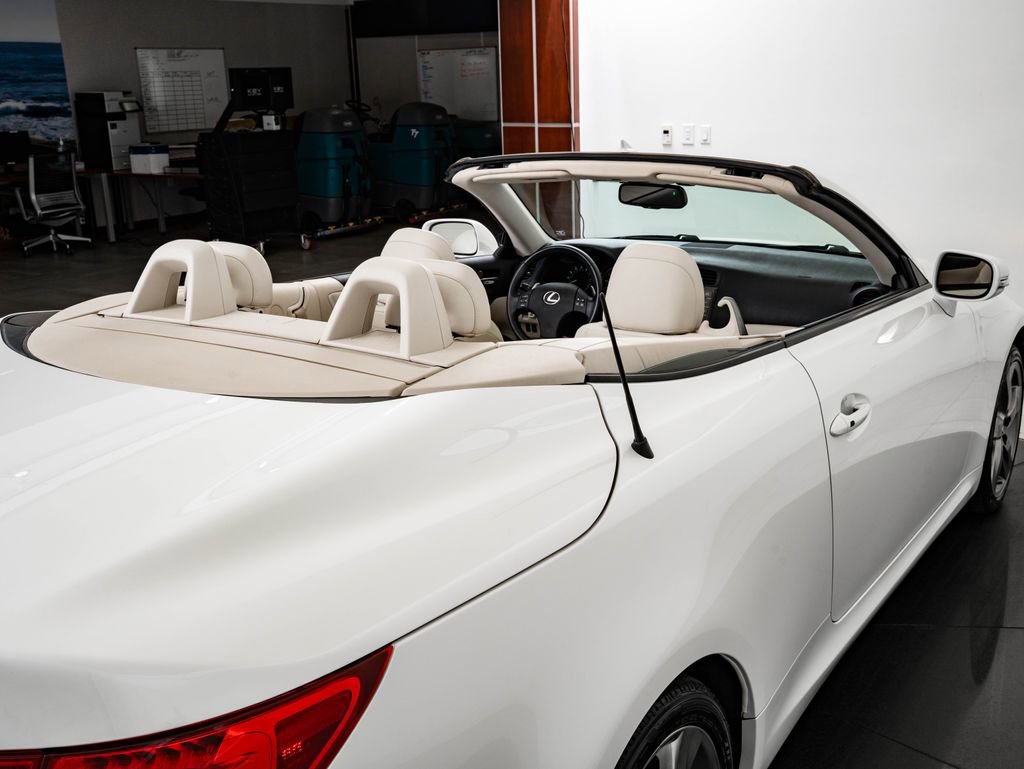 Used 2010 Lexus IS 250C image 23