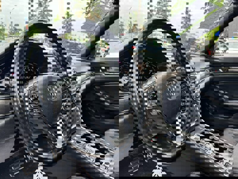 Used 2019 Honda Accord Sport image 17