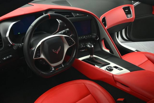 Used 2016 Chevrolet Corvette Z06 w/ 3LZ Preferred Equipment Group RWD image 38