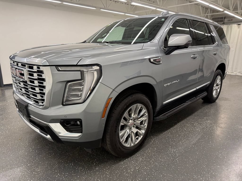 Used 2025 GMC Yukon Denali AWD/4WD image 4