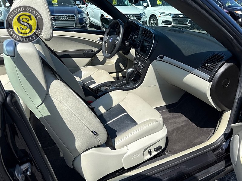 Used 2010 Saab 9-3 Aero FWD image 13
