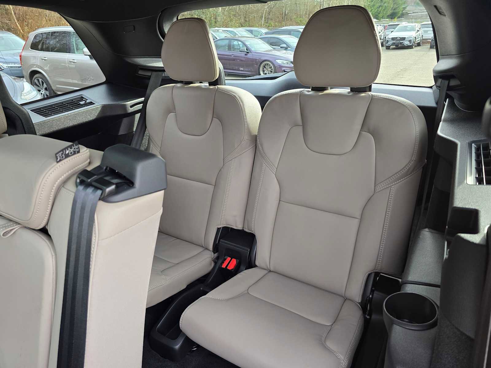 Certified 2025 Volvo XC90 T8 Ultra image 18