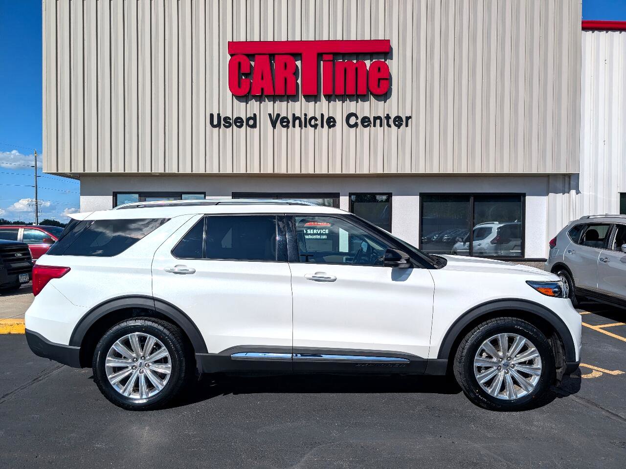 Used 2020 Ford Explorer Limited image 1
