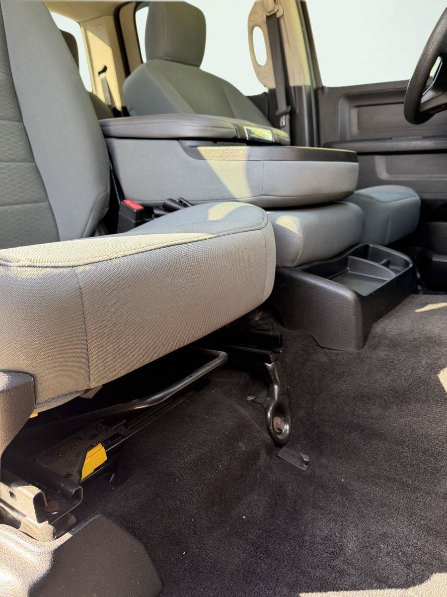 Used 2018 RAM 3500 Tradesman w/ Chrome Appearance Group AWD/4WD image 21