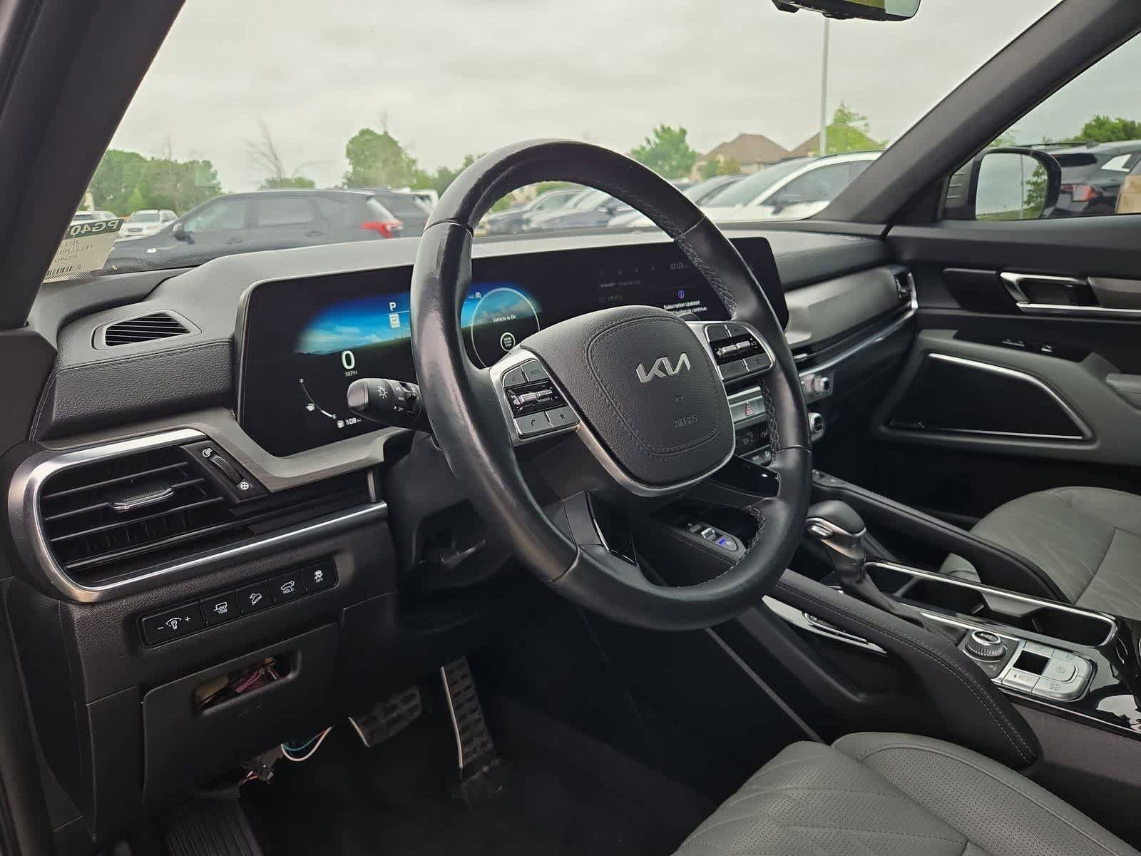 Certified 2023 Kia Telluride SX Prestige X-Pro AWD/4WD image 2