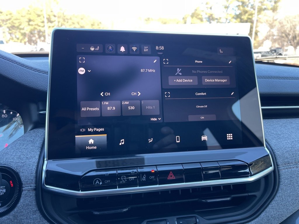 Certified 2024 Jeep Compass Latitude image 10