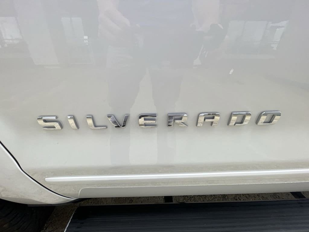Used 2019 Chevrolet Silverado 1500 LT w/ All Star Edition AWD/4WD image 29
