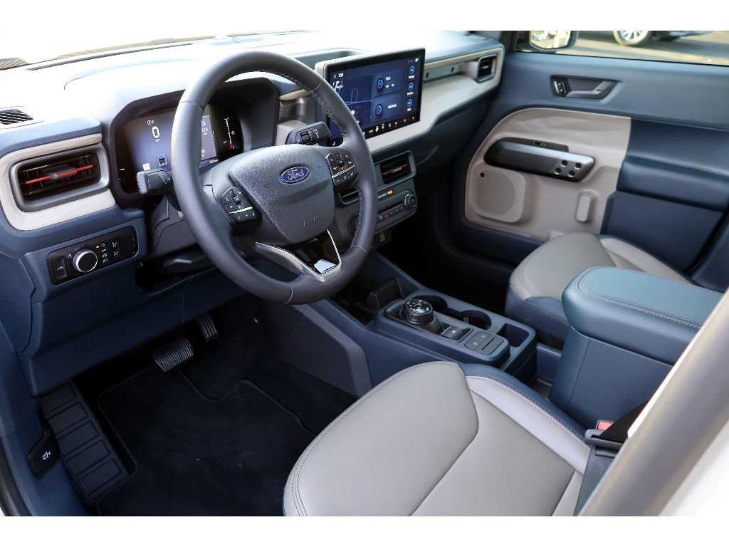Used 2025 Ford Maverick Lariat AWD/4WD image 3