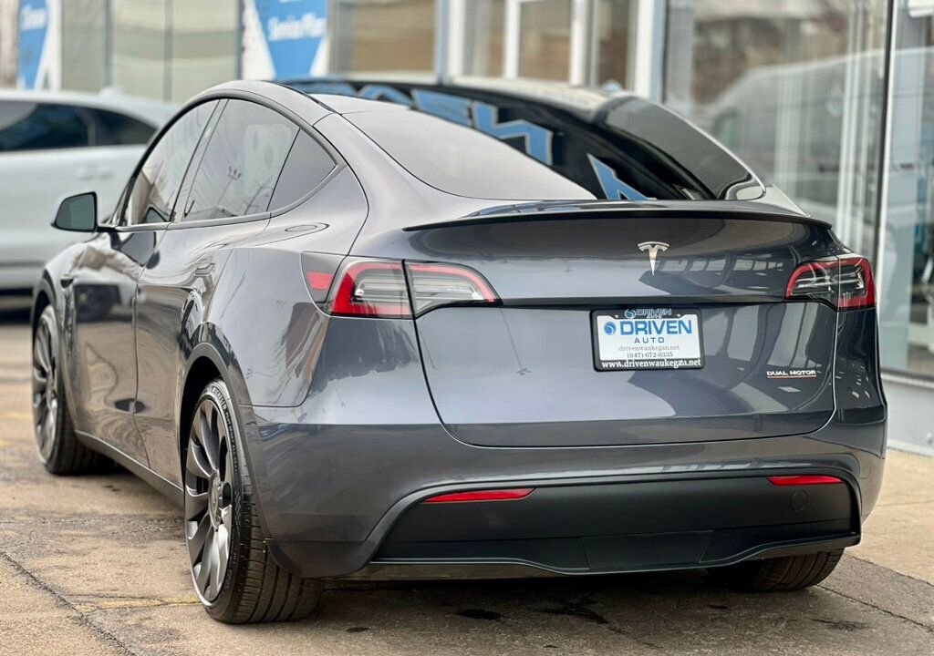 Used 2023 Tesla Model Y Performance image 31